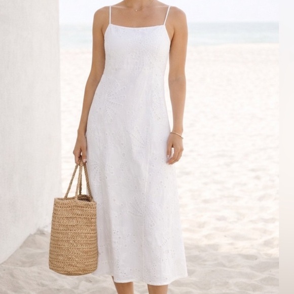 LOFT Dresses & Skirts - White 100% Cotton Eyelet Seashell Pattern Slip Dress